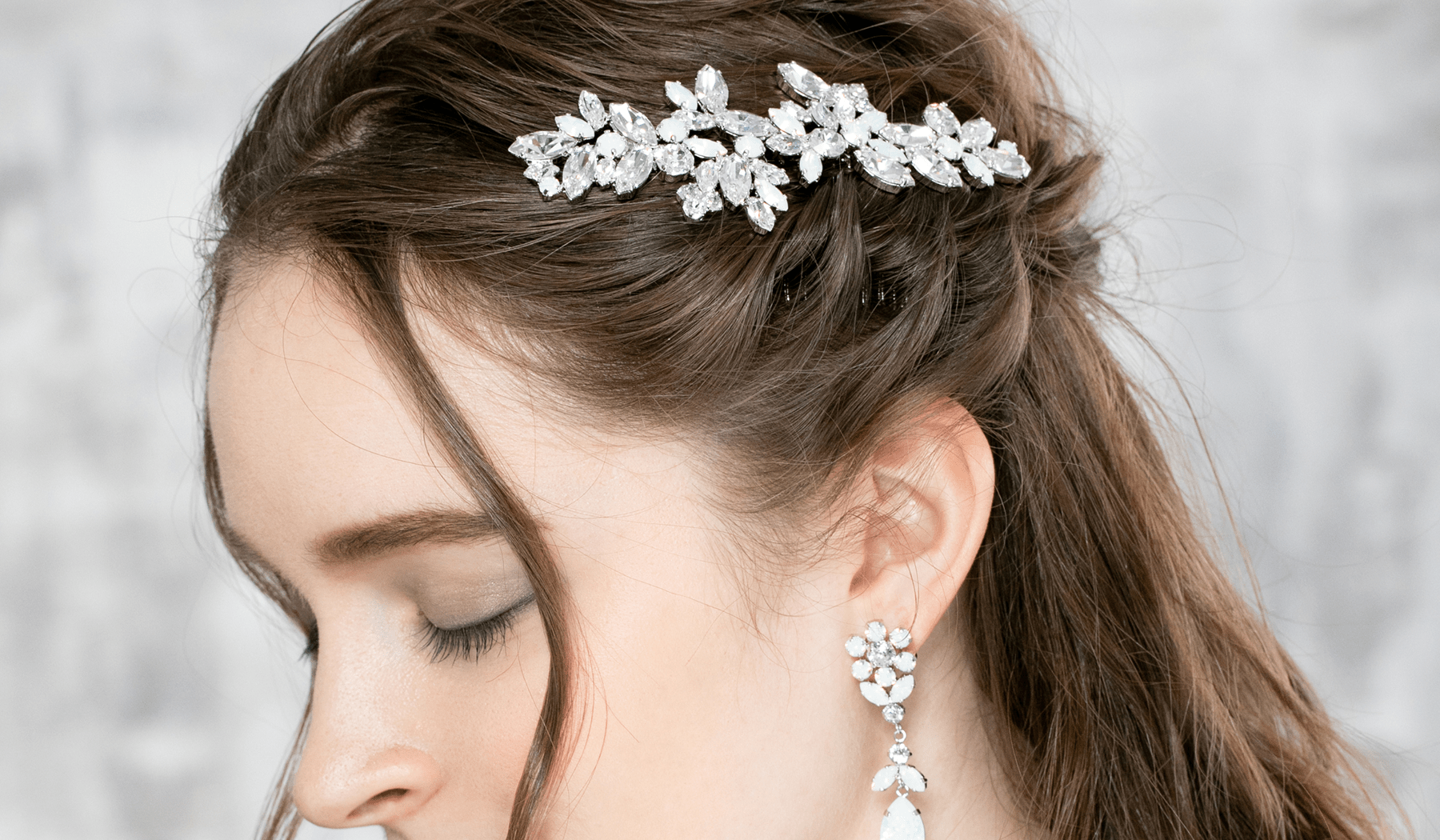 特別な日の装いに、美しく映える「ヘッドドレス」の選び方 - iroy.